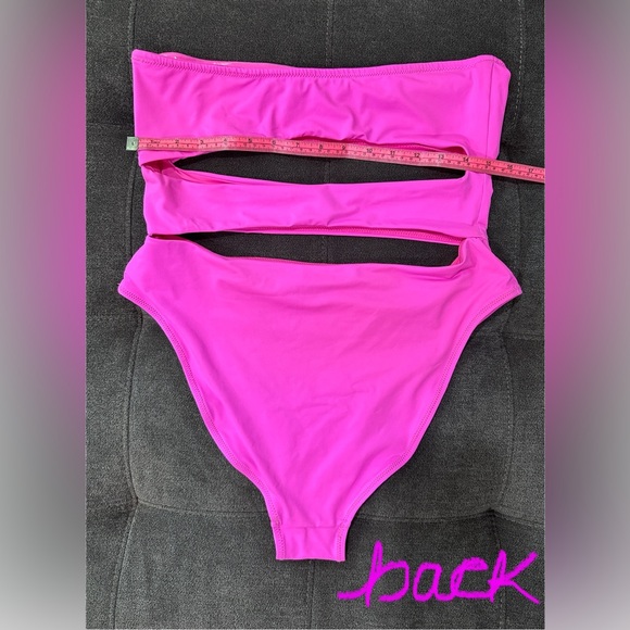 SKIMS SWIM Strapless Monokini - Picture 10 of 11